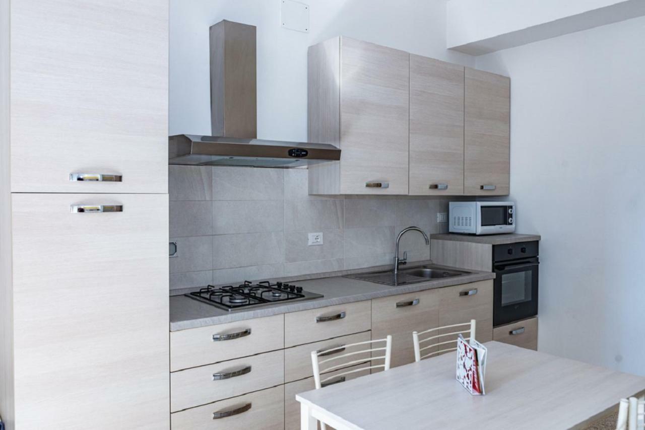 May Twins Home Специя Экстерьер фото
